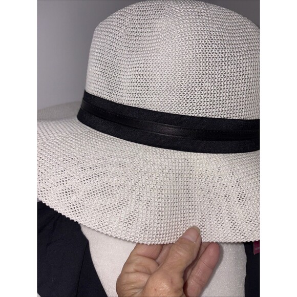 Vince Camuto Adjustable Off white Hat With Black Band Brand New Stylish - Picture 9 of 9